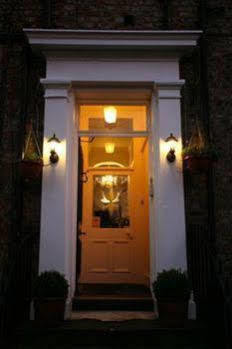 Blossoms York Guesthouse 외부 사진